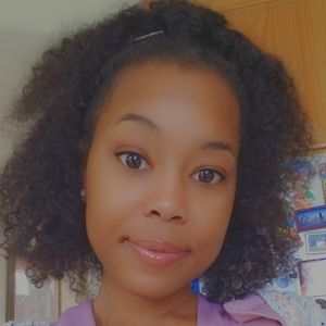 Meet your Posher, Carisa